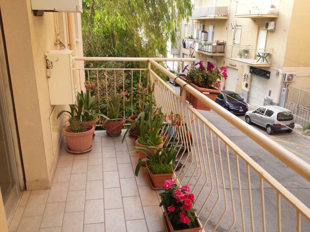 Nonna Lella'S House Apartment อากริเจนโต ภายนอก รูปภาพ